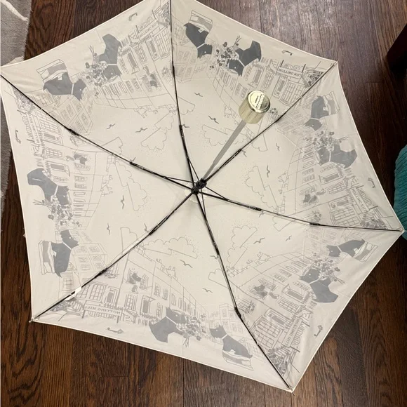 RADLEY LONDON Cream and Black Cityscape Print Folding Umbrella Scottie dog - Picture 4 of 8